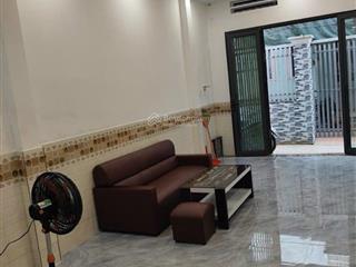 Nhà đẹp ở ngay .quận 9 sát khu đu lịch suối tiên.nhà 2 tầng btct.