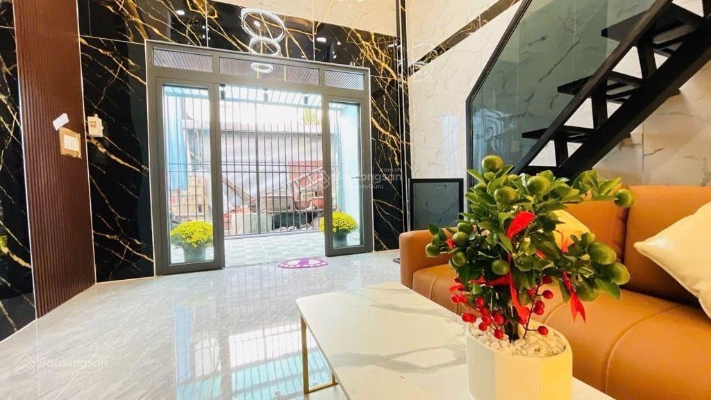 Nhà đẹp ở ngay .tam bình thủ đức.sát tô ngọc vân .phạm văn đồng.2 tầng btct.hxh