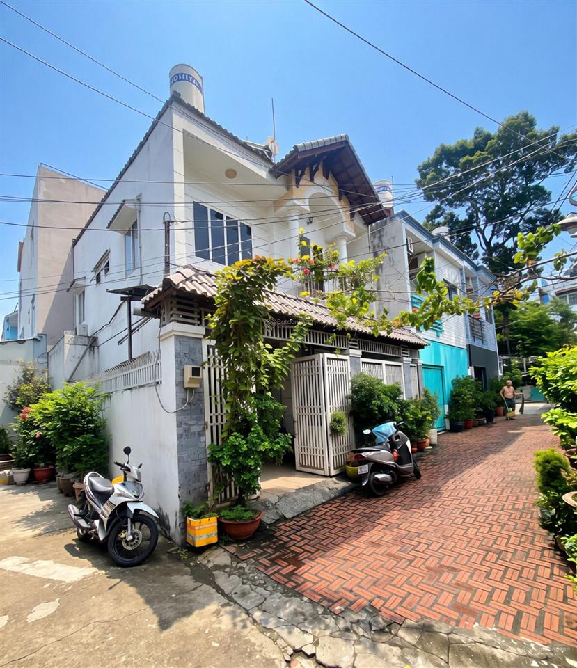 Chính chủ cần bán căn nhà linh tây thủ đức, ngang 8 hiếm khu vực.