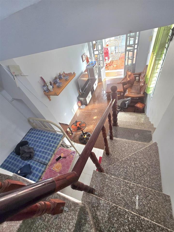 Nhà 2 tầng linh đông  sát phạm văn đồng  hẻm xe hơi đậu đỗ ngày đêm  114 m2 chỉ hơn 6 tỷ. (tl)