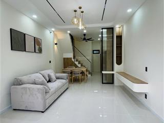 Bán nhà 2 tầng linh đông. ngay cao đẳng công nghệ. sát phạm văn đồng.
