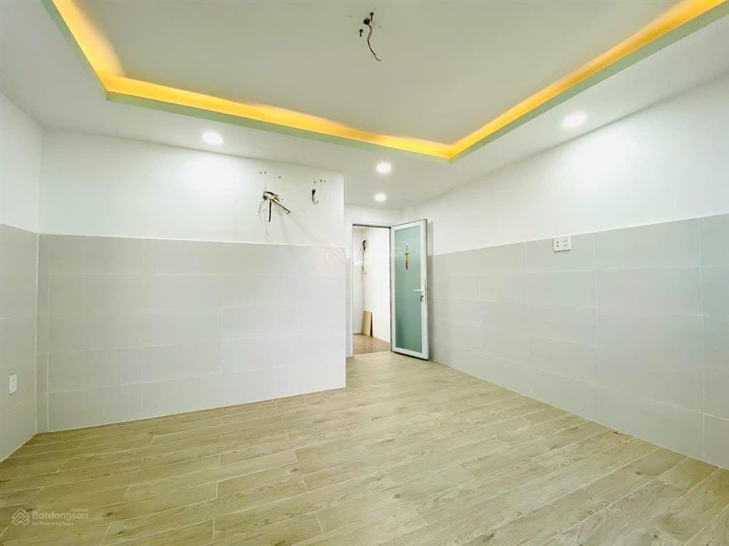 Bán nhà 3 tầng ngay phạm văn đồng  gần chợ thủ đức  tô ngọc vân  wincom thủ đức.