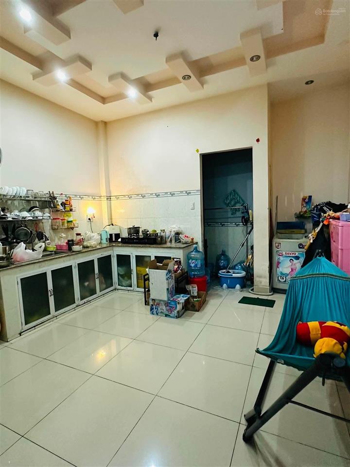 Bán nhà 2 tầng hẻm xe hơi thông thoáng. ngay tân hòa 2  sát lê văn việt  vincom