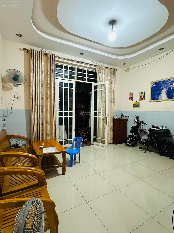 Bán nhà 2 tầng hẻm xe hơi thông thoáng. ngay tân hòa 2  sát lê văn việt  vincom