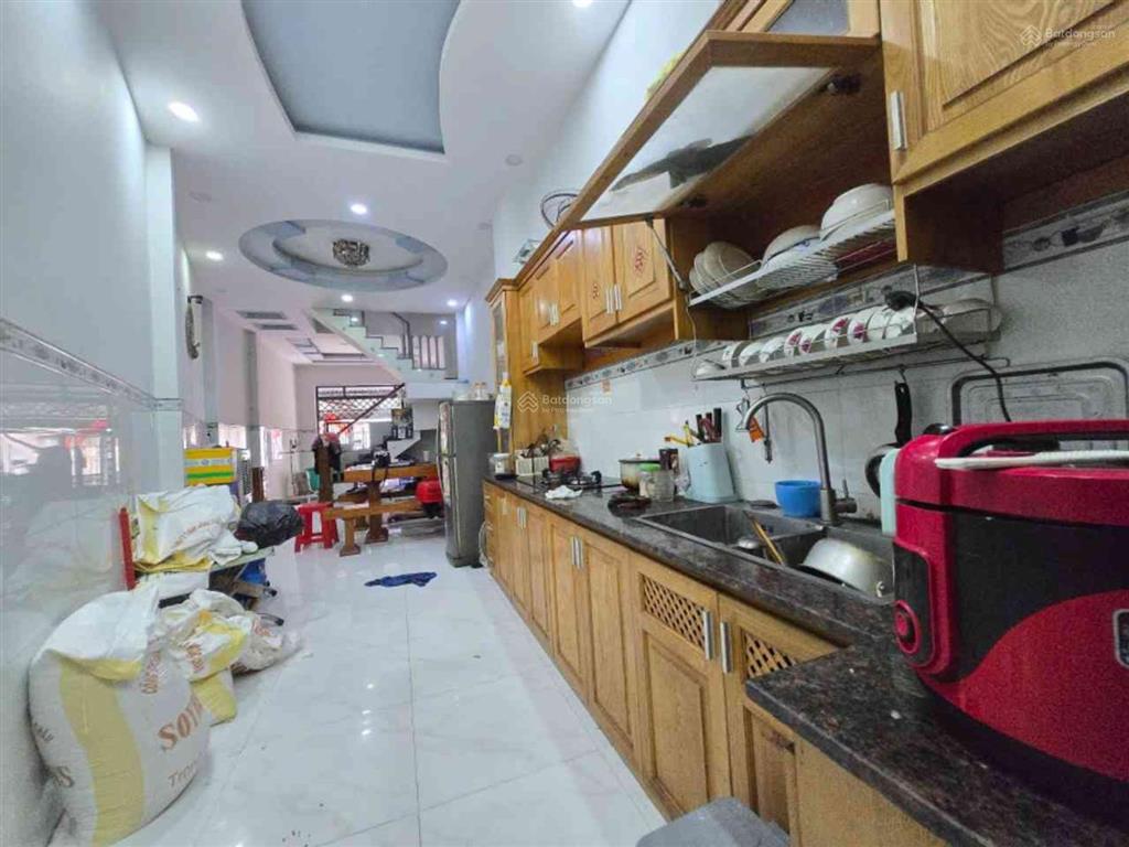 Bán nhà 3 tầng hẻm xe hơi. ngang 5. siêu hiếm khu vực. linh xuân