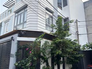 B.á.n nhà góc 3 tầng hxh phú hữu  nguyễn duy trinh 53m2  g.i.á 6.7 tỷ.