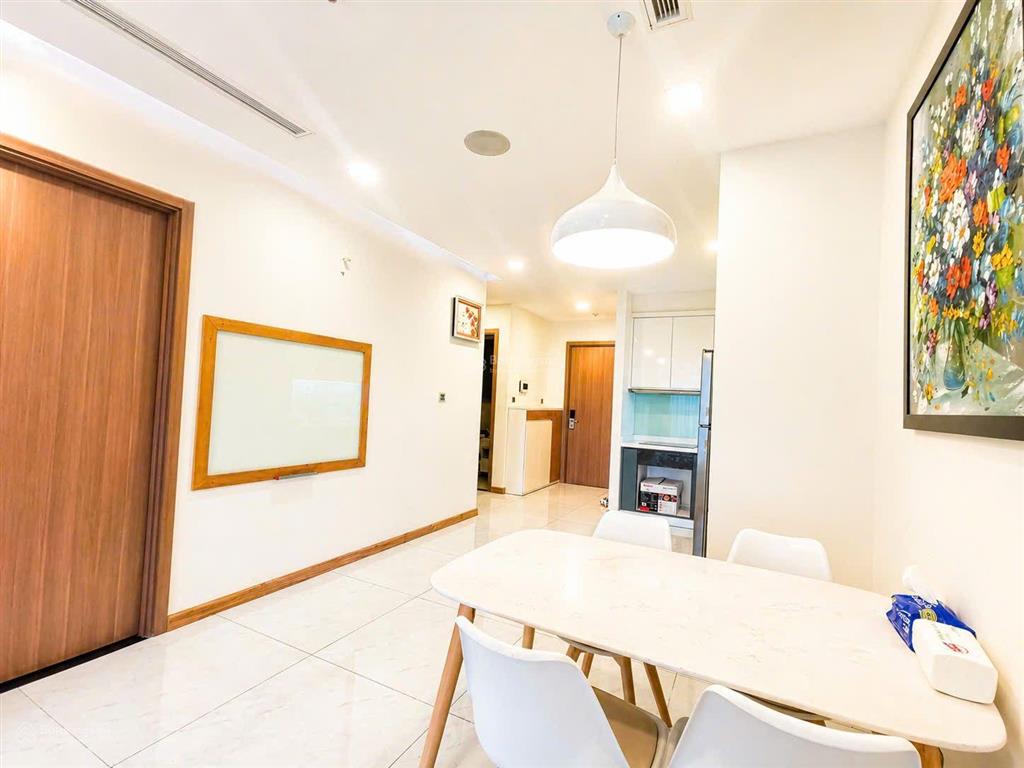 Căn hộ 2pn 2wc ngắm hoàng hôn triệu đô tại vinhomes central park bình thạnh  trung tâm thành phố
