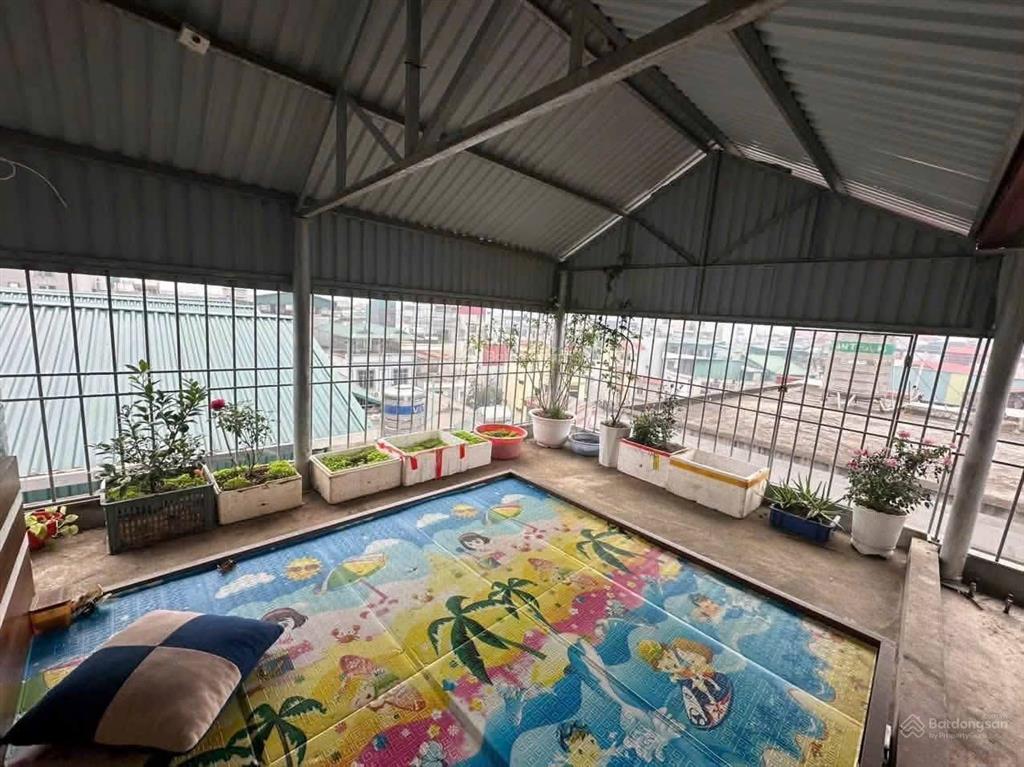 Nhà riêng đẹp xuất sắc 30m2, 8 tỷ vnd tại hà trì 4, phường kiến hưng, hà nội