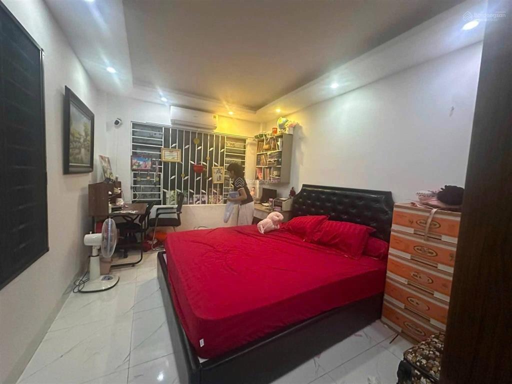 Nhà riêng đẹp xuất sắc 30m2, 8 tỷ vnd tại hà trì 4, phường kiến hưng, hà nội