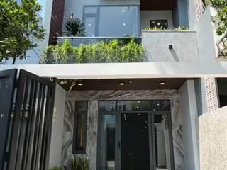 Chính Chủ Cần Bán Nhà 2 Lầu - 4PN - 5WC - Bến Lức - Long An