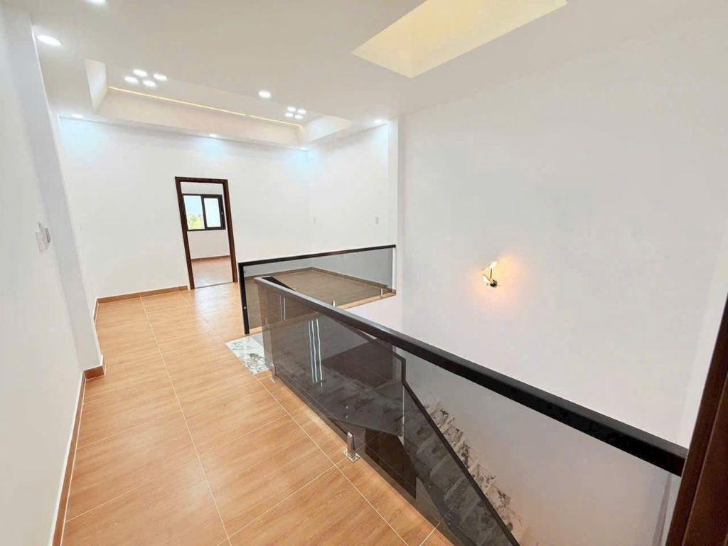 Nhà Phố Hiện Đại 1 Lầu 3PN 3WC - Sổ Riêng - Thủ Dầu Một - Bình Dương