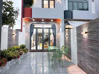 Nhà 1 Lầu 3PN 3WC Sân Vườn - Chính Chủ Sổ Riêng - TDM - Bình Dương