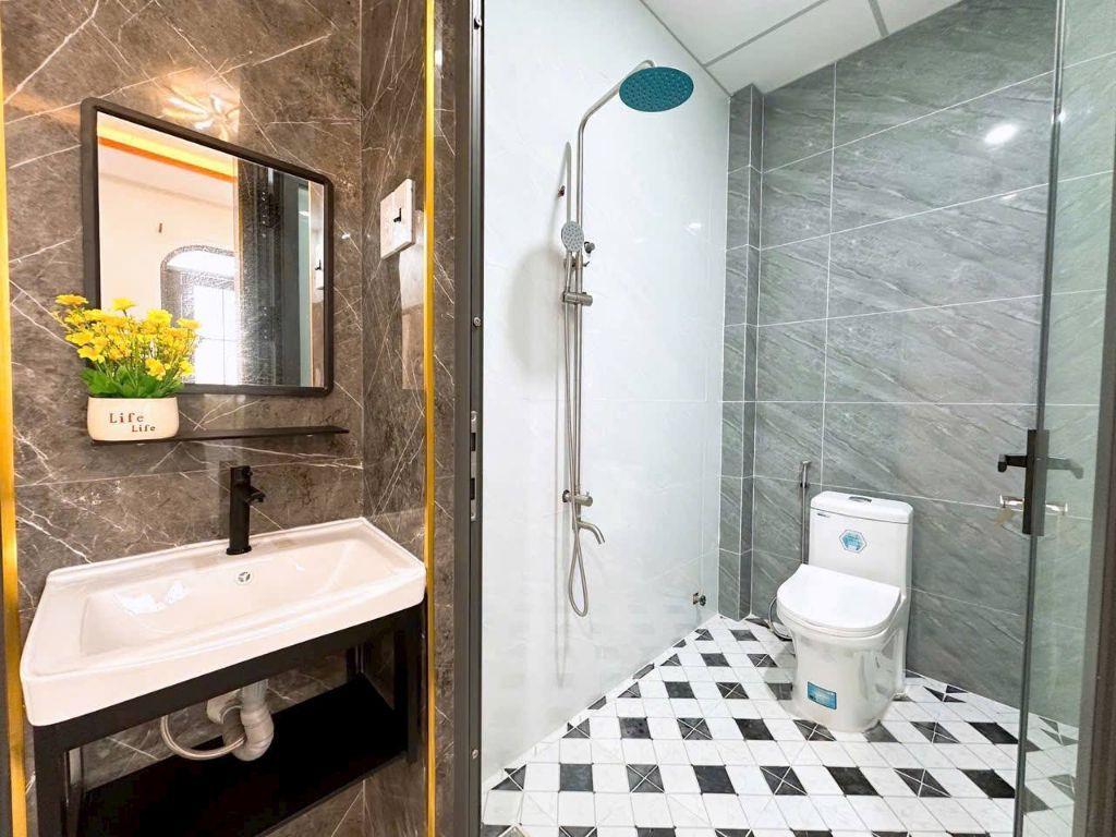Nhà 1 Lầu 3PN 3WC Sân Vườn - Chính Chủ Sổ Riêng - TDM - Bình Dương