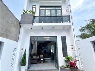Chính Chủ Cần Bán Gấp Nhà 1 Lầu 3PN 3WC - Có Sân Trước Sau - Sổ Hồng Riêng - TDM - BD