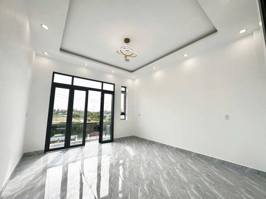 Chính Chủ Cần Bán Gấp Nhà 1 Lầu 3PN 3WC - Có Sân Trước Sau - Sổ Hồng Riêng - TDM - BD