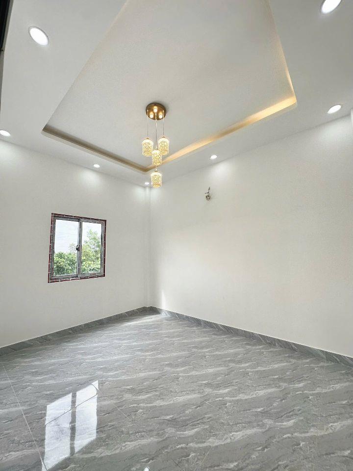 Chính Chủ Cần Bán Gấp Nhà 1 Lầu 3PN 3WC - Có Sân Trước Sau - Sổ Hồng Riêng - TDM - BD