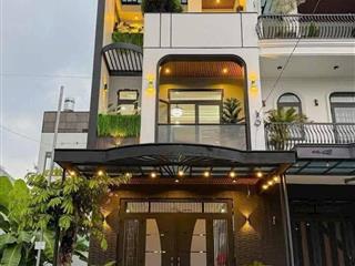 Bán Nhà 1 Trệt 2 Lầu 4PN 4WC - Nhà Hiện Đại Full Nội Thất - 100m2 - TDM - Bình Dương