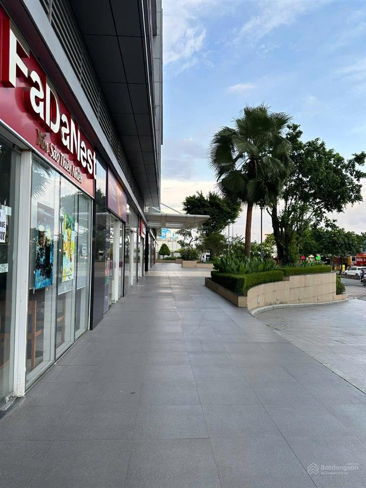 Bán shophouse tại sunrise city, 12,7 tỷ, 70,2 m2, 1 tầng, hướng đông