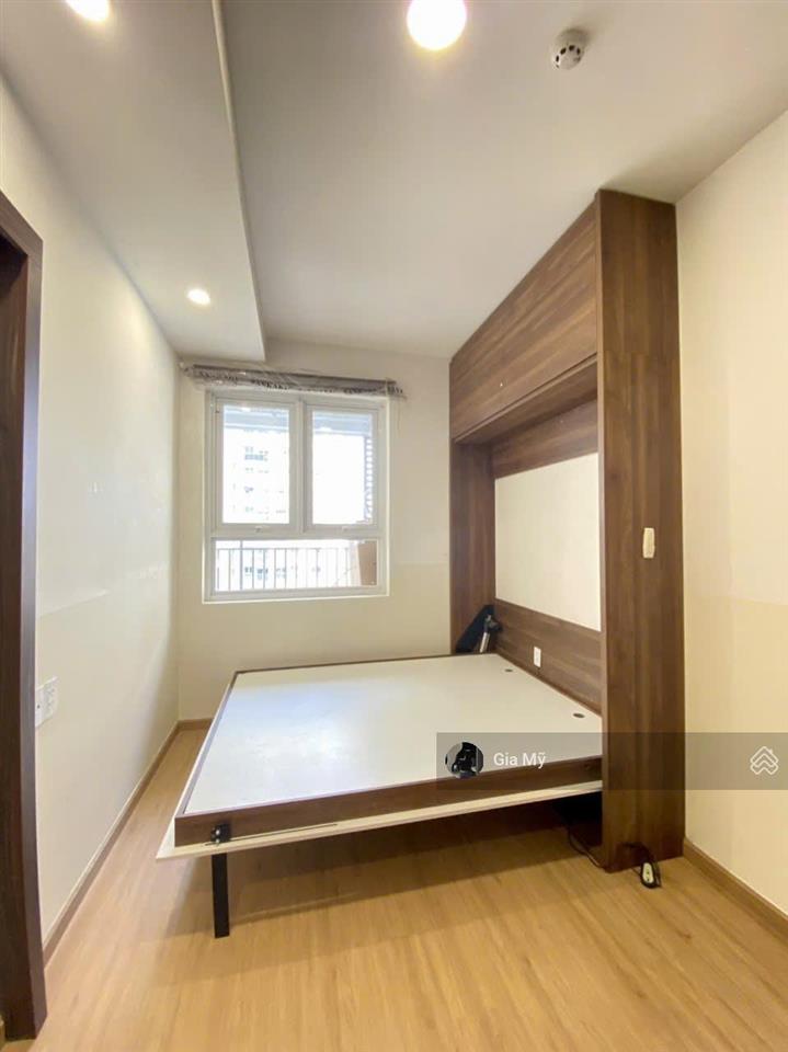 Bán gấp cc lavita charm, thủ đức, 65m2, 2pn, 2wc, giá 1 tỷ 940