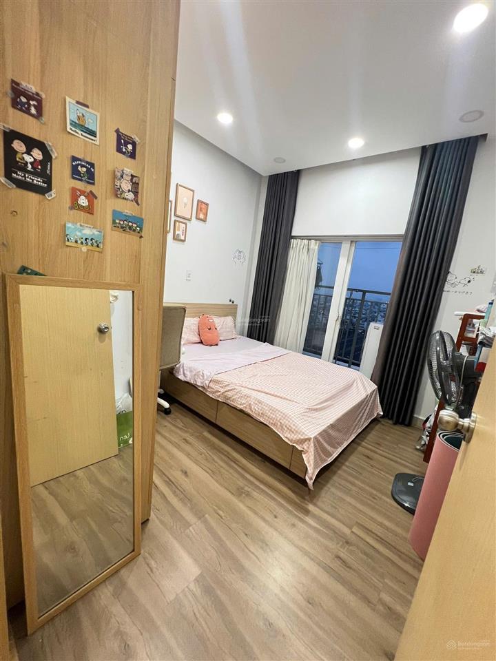 Bán gấp căn hộ chung cư oriental plaza, q. tân phú, 82m2, 2pn, 2wc, giá 1 tỷ 850