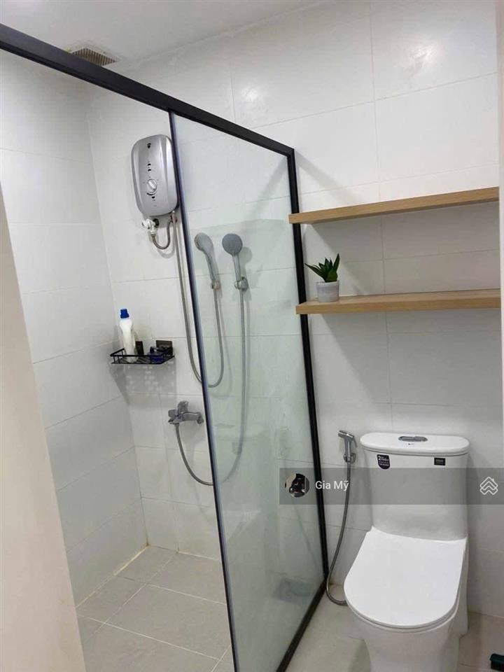 Bán gấp cc vạn đô, quận 4, 70m2, 2pn, 2wc, full nt, giá 1 tỷ 970