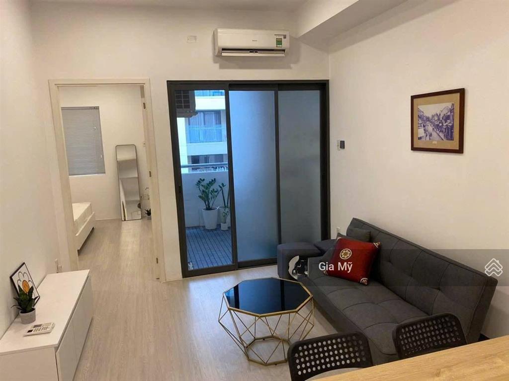 Bán gấp cc vạn đô, quận 4, 70m2, 2pn, 2wc, full nt, giá 1 tỷ 970