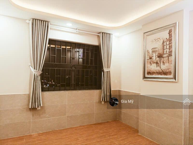 Chủ cần bán gấp cc cửu long, bình thạnh, 75m2, 2pn, 2wc, full nt, giá 1 tỷ 790