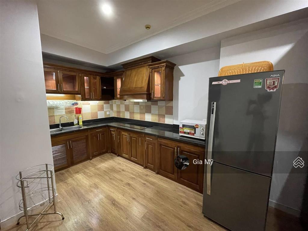 Chủ kẹt tiền bán gấp cc phúc yên, tân bình, 90m2, 2pn, 2wc, giá 1 tỷ 890 ( nữ bớt 50 triệu )