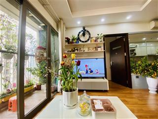 Chính chủ cần bán căn 2pn tầng trung siêu đẹp tại home city trung kính