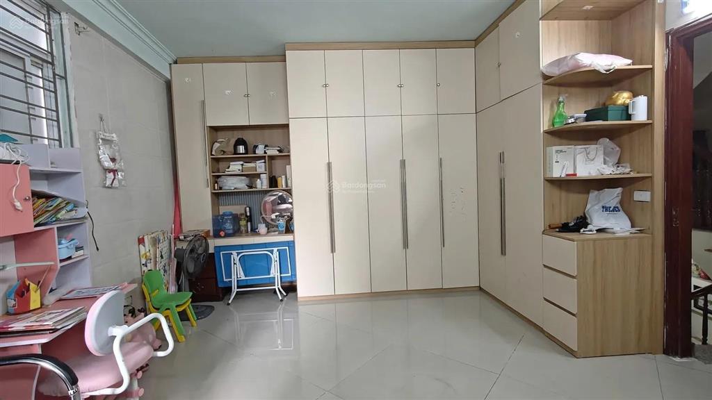 Chính chủ bán nhà phố quan hoa 20m ra mặt phố  lô góc 3 thoáng