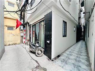 Nhà mới phố trần cung  30mx5 tầng, nhỉnh 8 tỷ quá hiếm