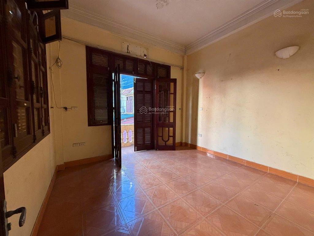 Chính chủ bán nhà cổ nhuế 2  khu tập thể đh mỏ địa chất hai mặt ngõ thông ô tô chạy vòng quanh