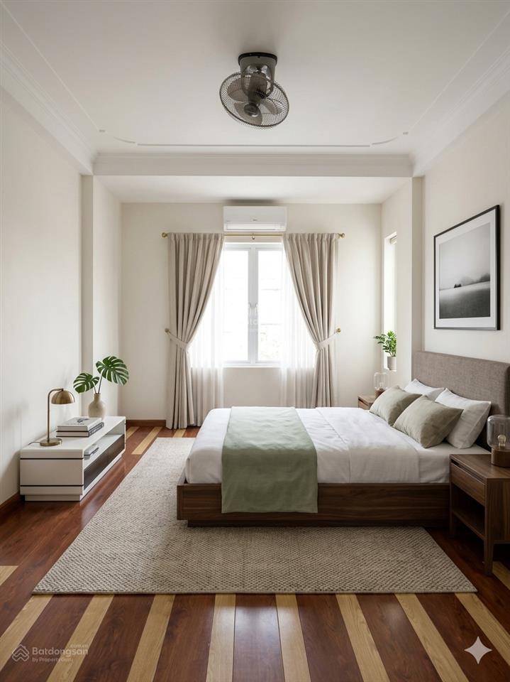 Hót, nhà 5 tầng 42m2 ở trung tâm cầu giấy chưa đến chục tỷ