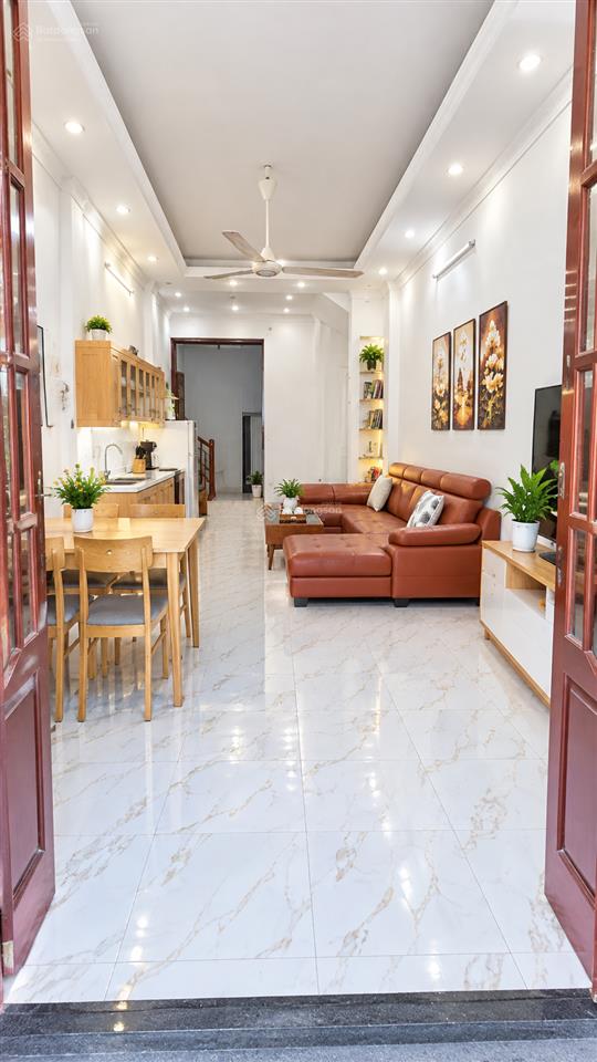 Chính chủ bán nhà cổ nhuế  lô góc  ngõ thông  52m2, 4 tầng