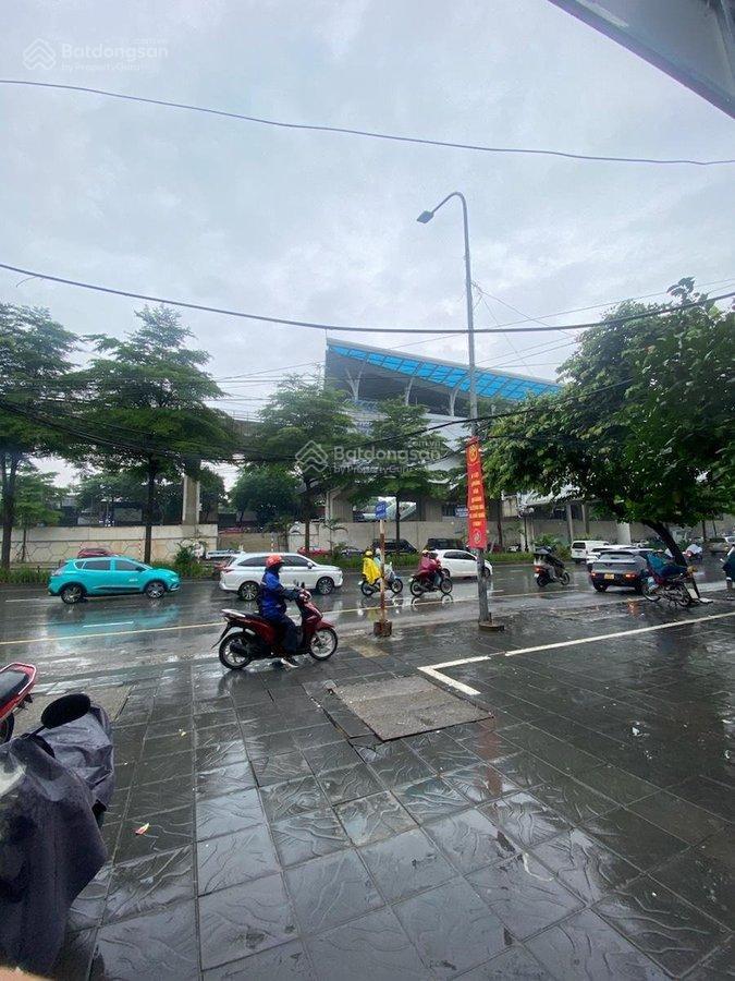 Siêu phẩm cầu giấy  ô tô tải đỗ cửa  mặt tiền 5m nở hậu  vài bước ra phố