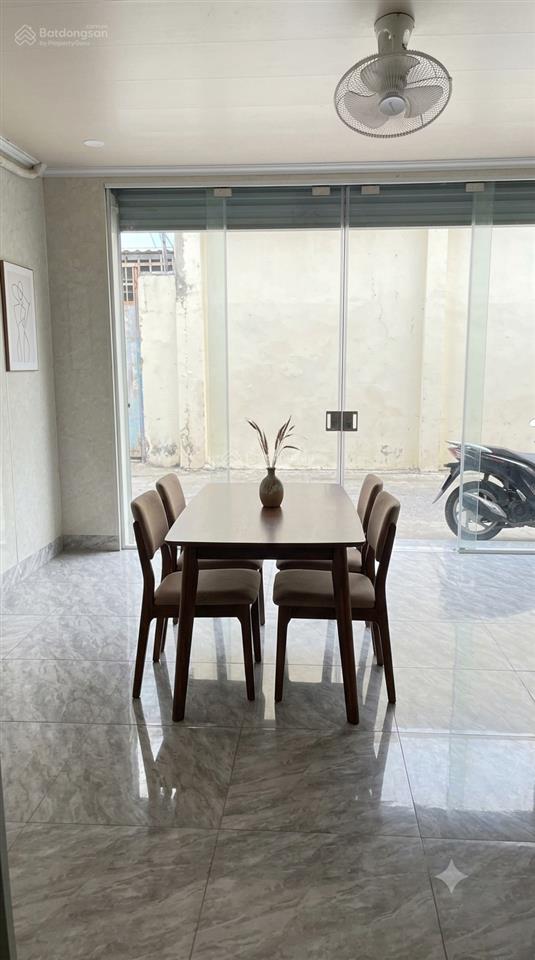 Siêu phẩm cầu giấy  ô tô tải đỗ cửa  mặt tiền 5m nở hậu  vài bước ra phố