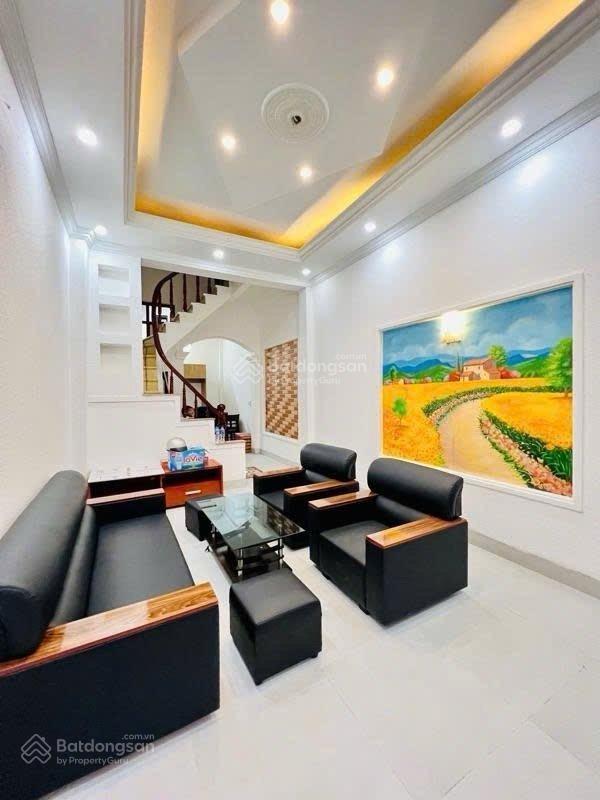 Bán nhà phố quan hoa cầu giấy ngõ thông dt40m2x4t, mt4,5m