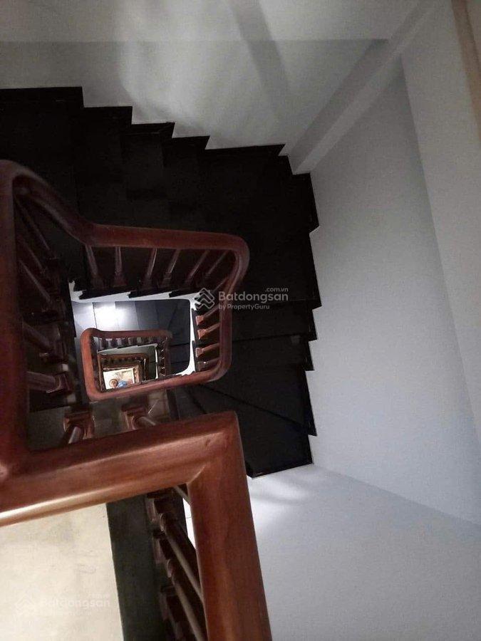 Siêu phẩm xuân thủy  trần quốc vượng  ngõ thông  gần phố gần ô tô  dt 30m2 x 5t, mt 4,8m.