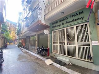 Chính chủ bán nhà trần quốc hoàn  cầu giấy  phân lô  2 mặt ngõ ô tô chạy vòng quanh