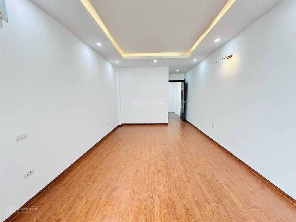 Xuân đỉnh ngay sát mặt phố, cách ô tô tránh 15m tiện ích ngập tràn  dt36m2x5t, mt3,5m