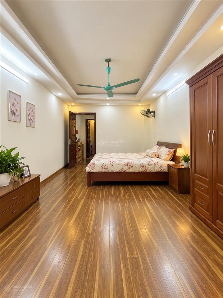 Mai dịch, cầu giấy | phân lô, ô tô vào nhà, 6 tầng, ô chờ thang máy