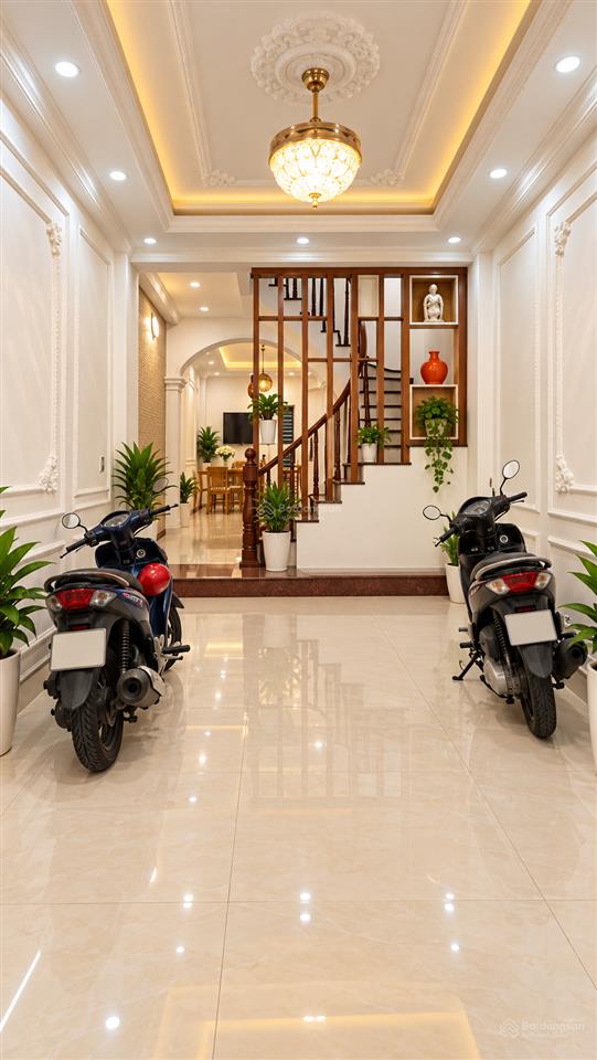 Cầu giấy | nhà đẹp gần phố trần thái tông  2 thoáng  dt45m2  5 tầng 6 phòng