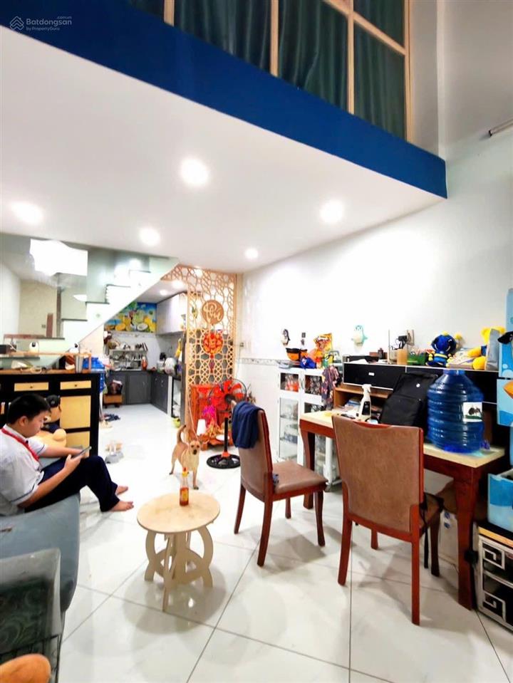 Bán nhà tân kỳ tân quý  dt 36m2 (4*9m)  2 phòng ngủ  hoàn công  hẻm 3m  chỉ 2,x tỉ