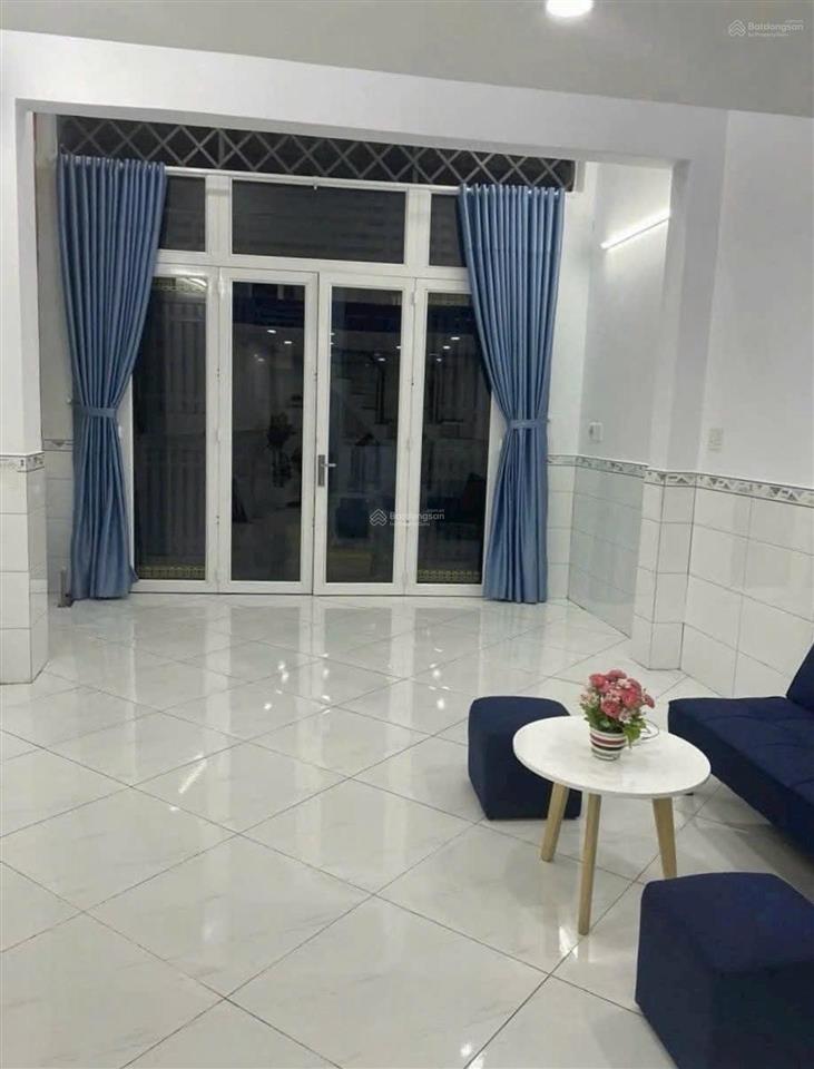 Bán nhà tân kỳ tân quý  dt 36m2 (4*9m)  2 phòng ngủ  hoàn công  hẻm 3m  chỉ 2,x tỉ