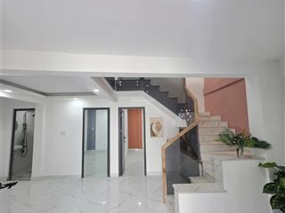 Bán nhà 2 tầng ngay tên lửadt 50m2(ngang 5* 10m) hẻm trước nhà 5mcó 4 phòng ngủ(pn trệt)4ti35tl