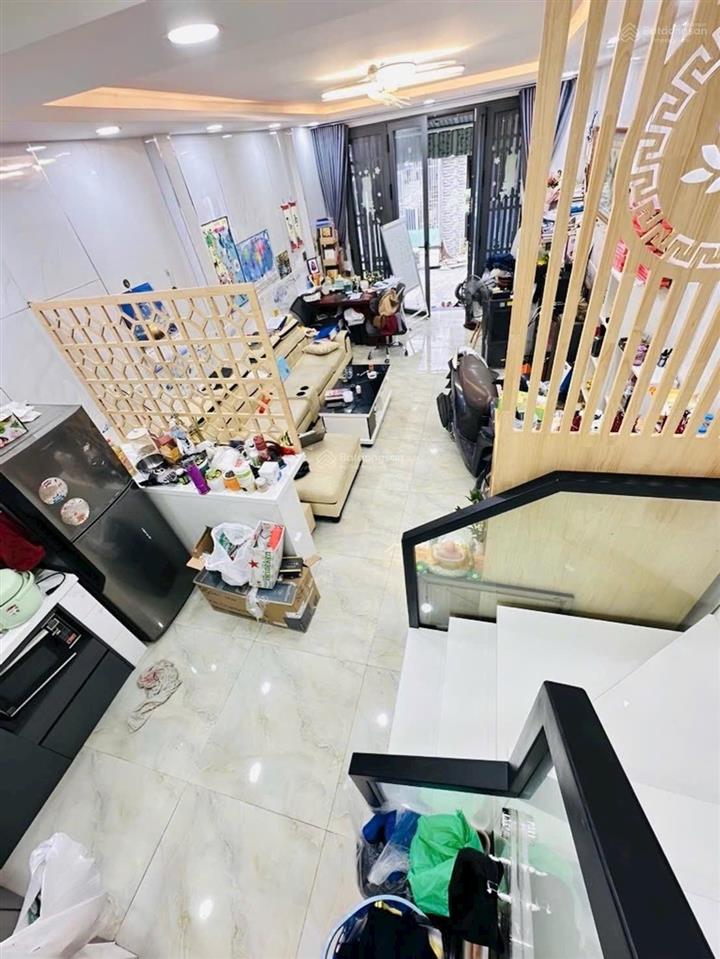 Bán nhà ngay aeon  đường xe hơi 5m  dts 80m2  2pn  sát mặt tiền  ngay tỉnh lộ 10