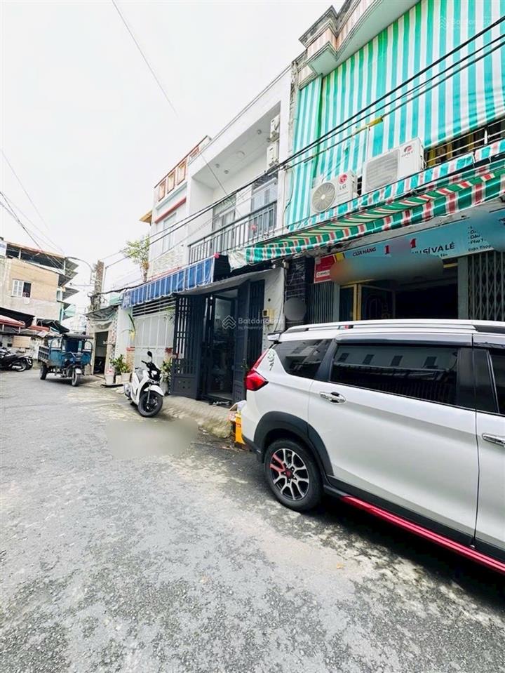 Bán nhà ngay aeon  đường xe hơi 5m  dts 80m2  2pn  sát mặt tiền  ngay tỉnh lộ 10