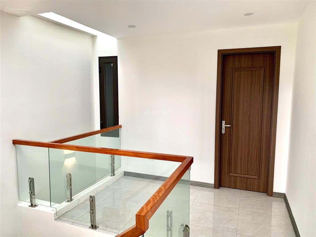 8 tỷ nhà riêng phố sài đồng long biên  51m 4 tầng  lô góc  nhà mới mt4m giá 8 tỷ