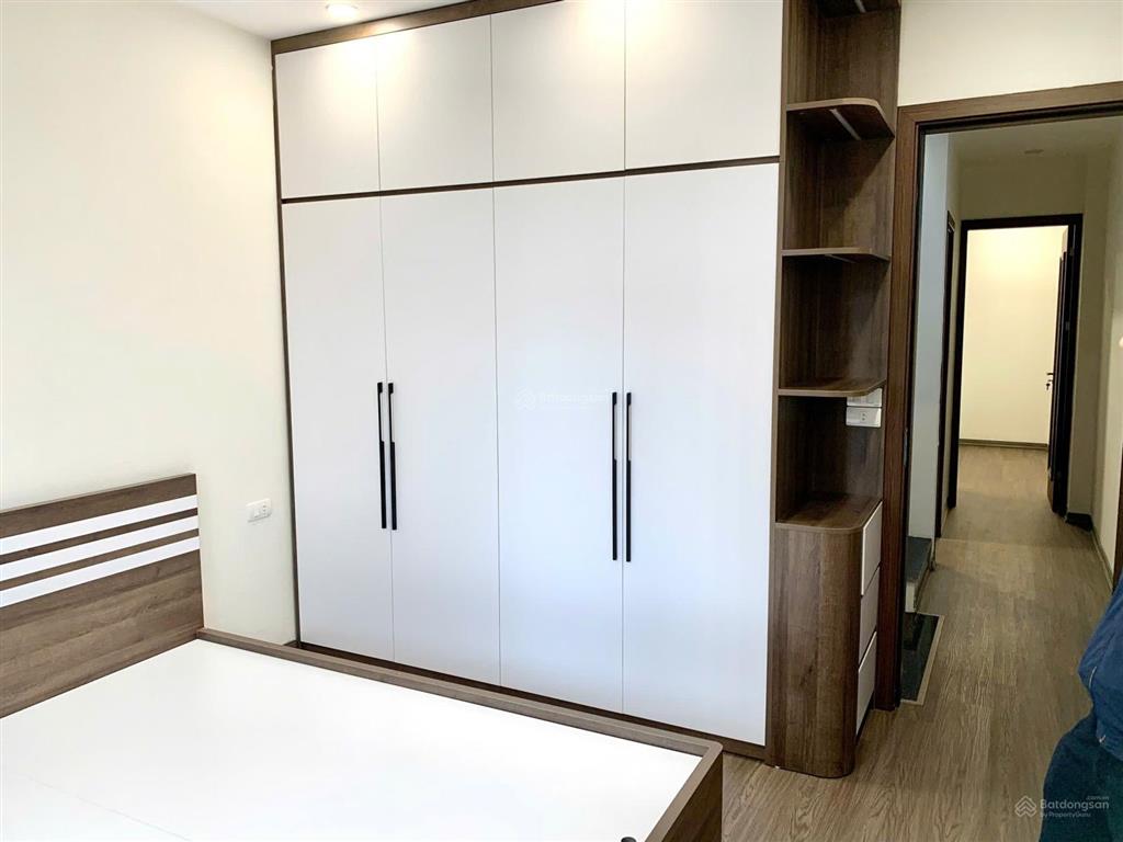 8 tỷ nhà riêng phố sài đồng long biên  51m 4 tầng  lô góc  nhà mới mt4m giá 8 tỷ