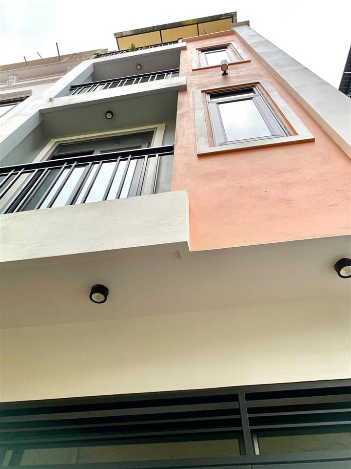 8 tỷ nhà riêng phố sài đồng long biên  51m 4 tầng  lô góc  nhà mới mt4m giá 8 tỷ